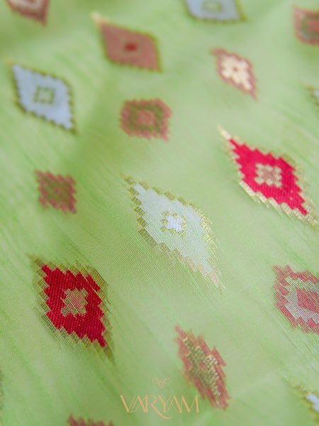 Monalisa Linen Green Saree
