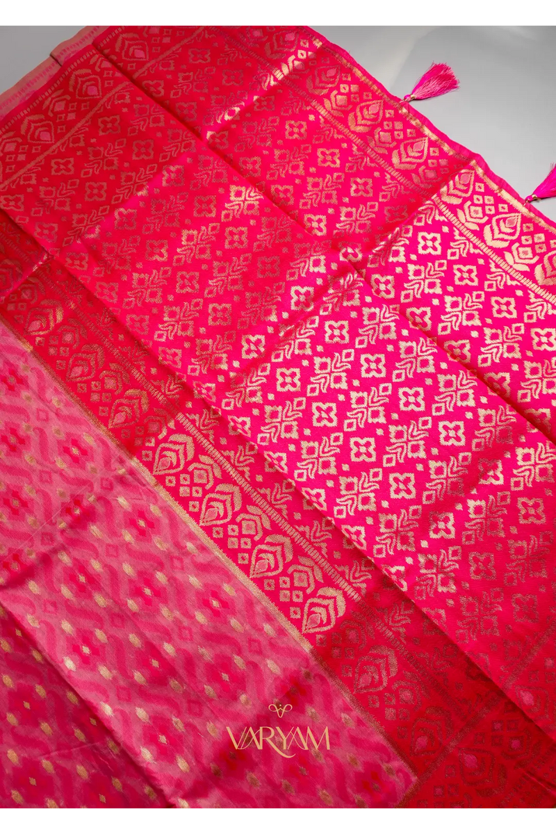 Saanjh Pink Cotton Saree