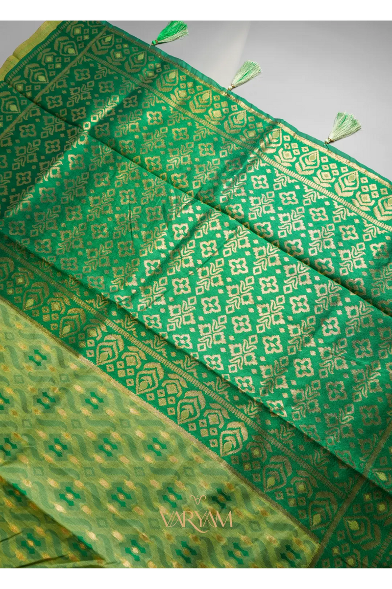 Saanjh Green Cotton Saree