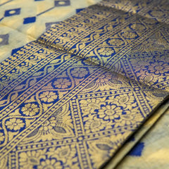 Kashmiri Handloom Violet Saree