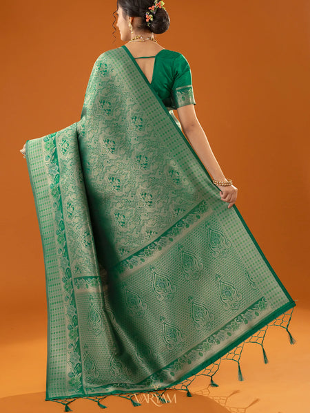 Flora Zari Green Saree