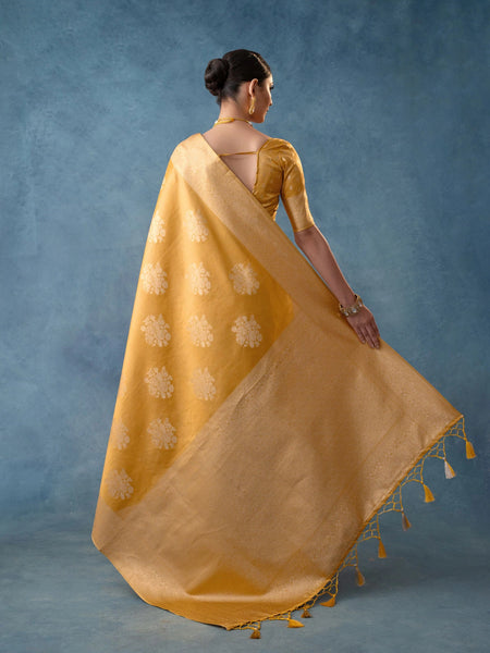 Izhai Silk Yellow Saree