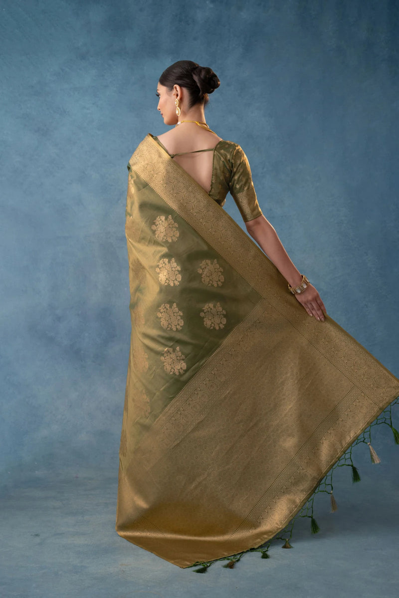 Izhai Silk Green Saree