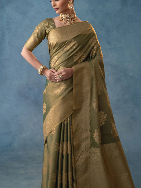 Izhai Silk Green Saree