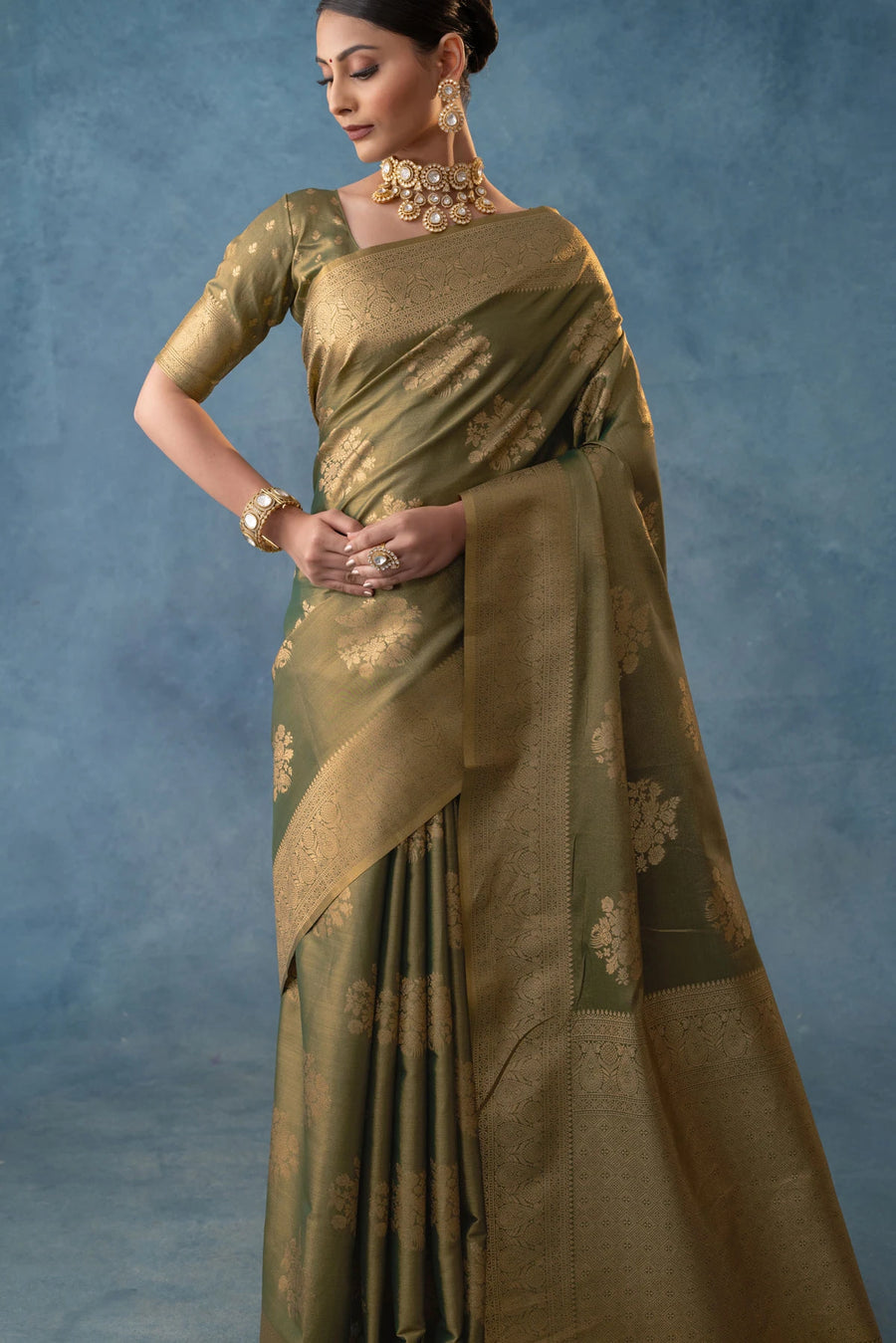 Izhai Silk Green Saree