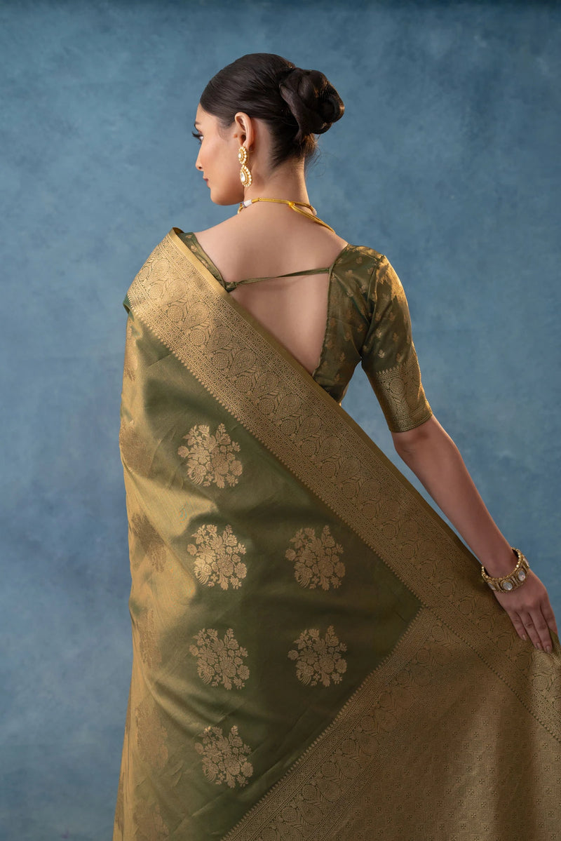 Izhai Silk Green Saree