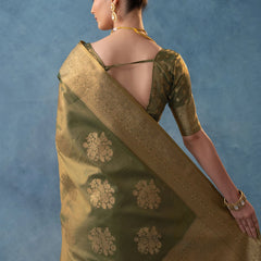 Izhai Silk Green Saree