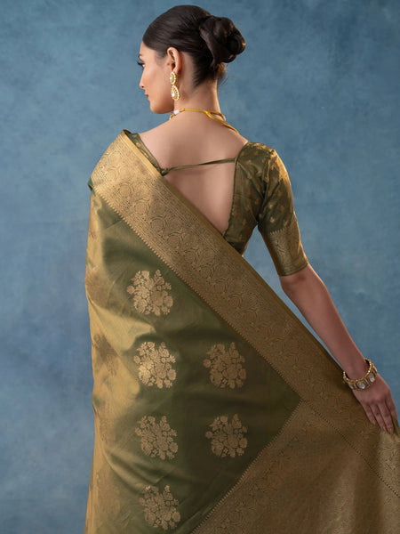 Izhai Silk Green Saree