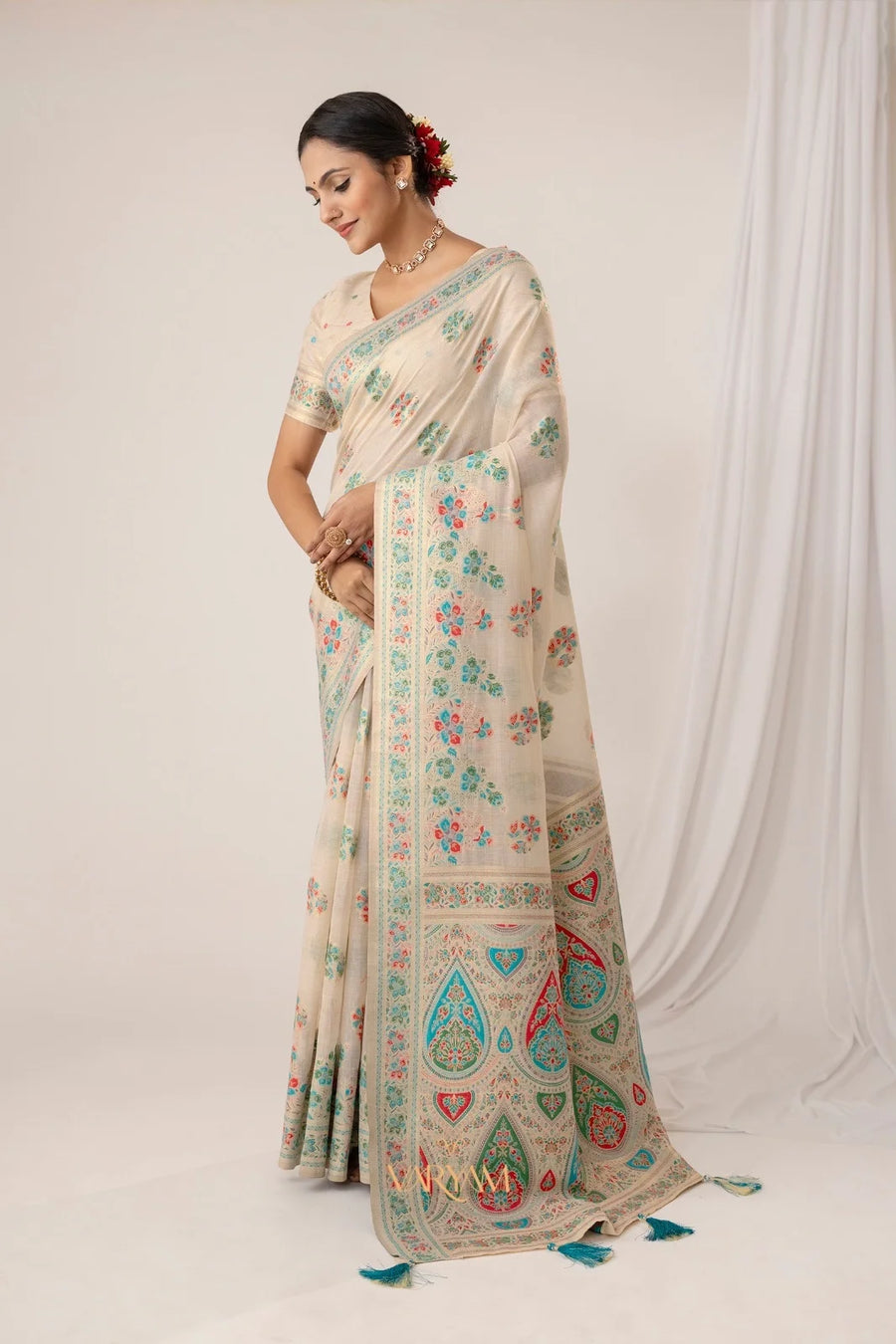 Mandira Cotton White Saree