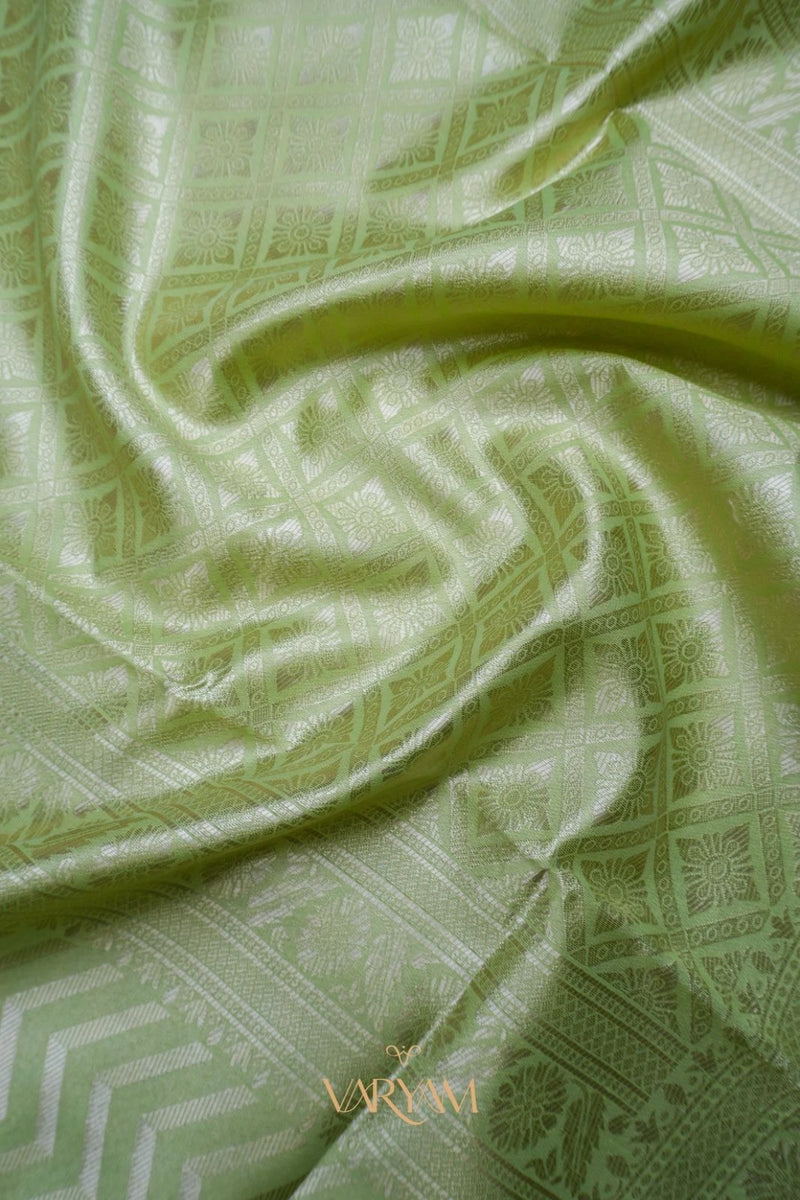 Leeche Cotton Green Saree