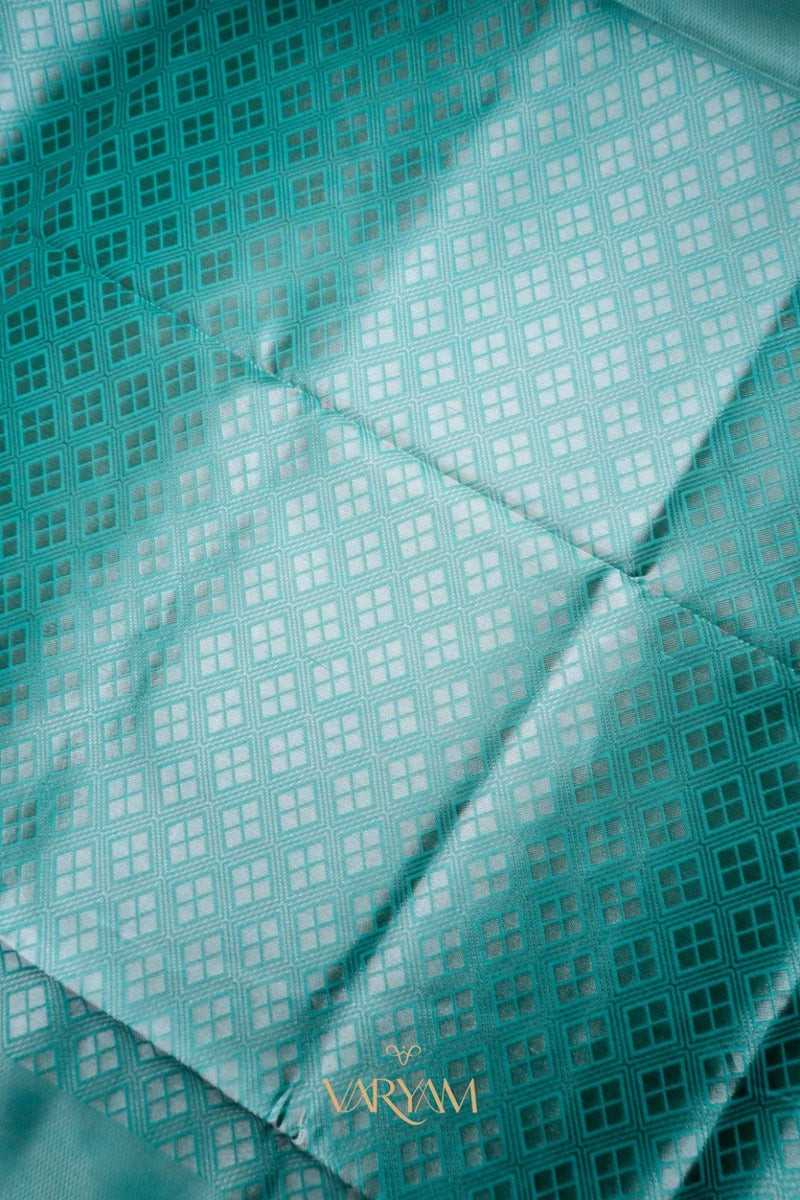Sanna Cotton Rama Saree