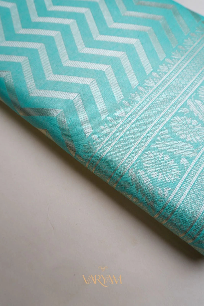 Leeche Cotton Rama Saree