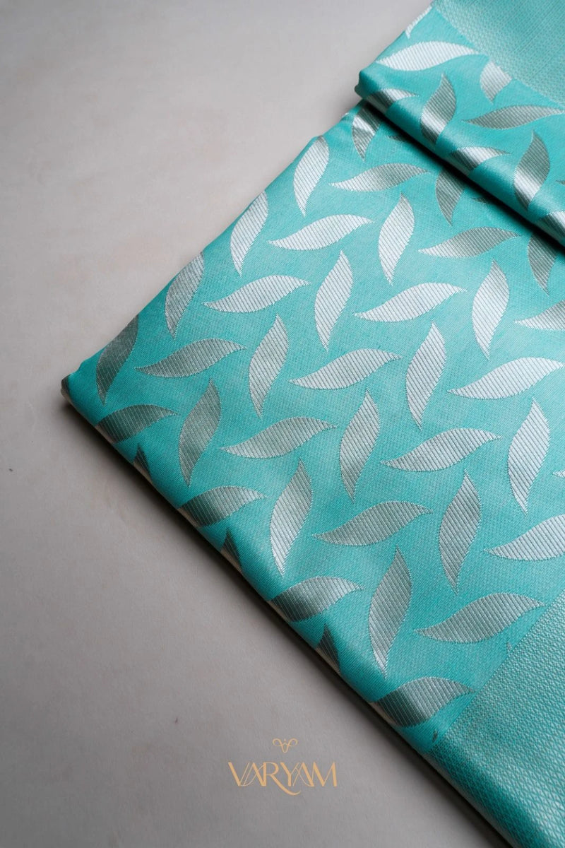 Sanna Cotton Rama Saree