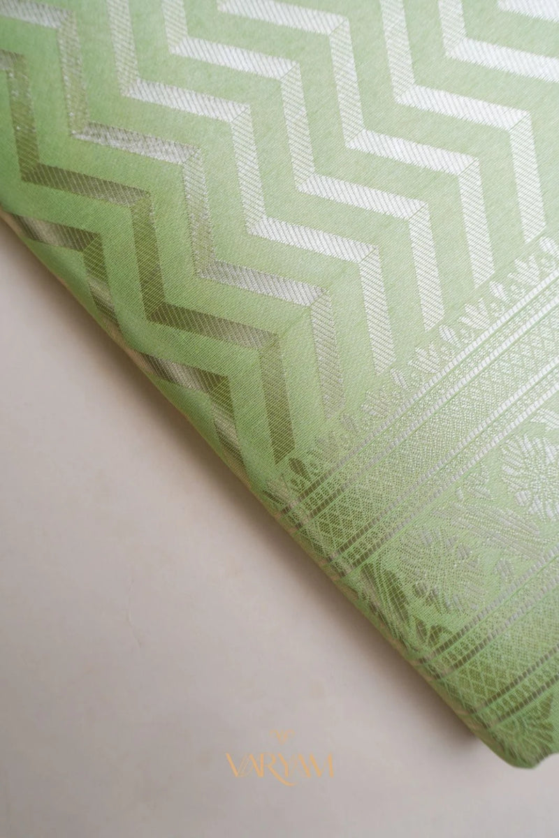 Leeche Cotton Green Saree