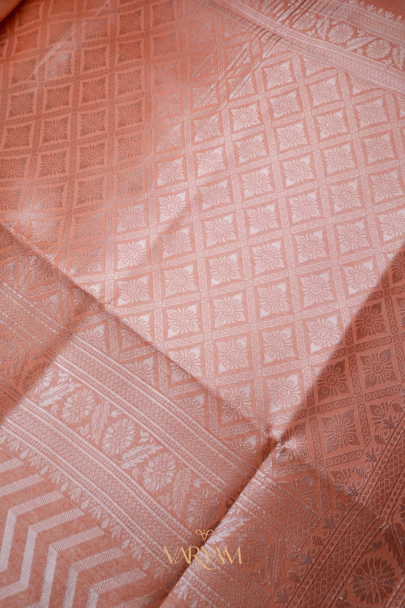 Leeche Cotton Orange Saree