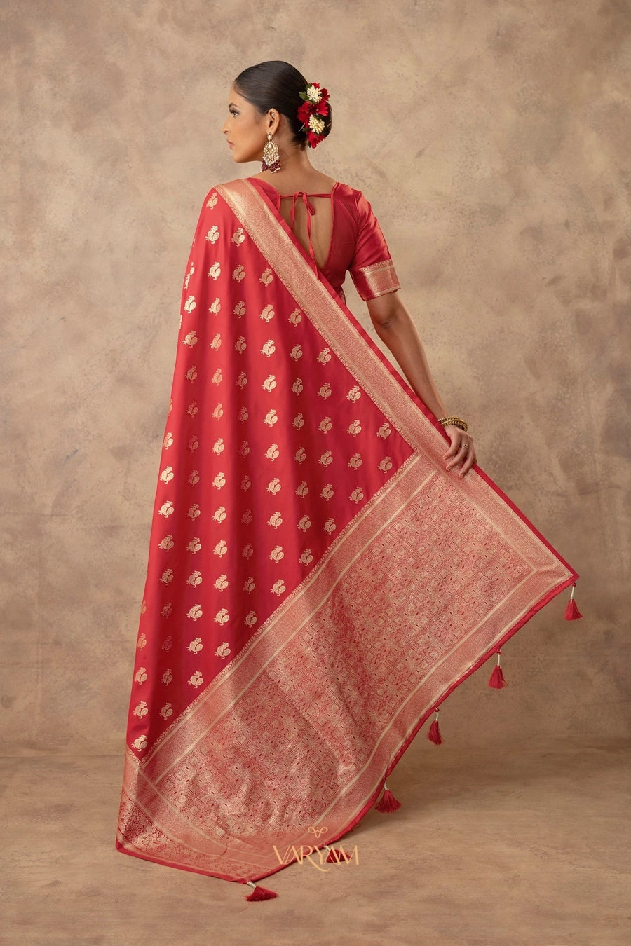 Zari Banarsi Silk Red Saree