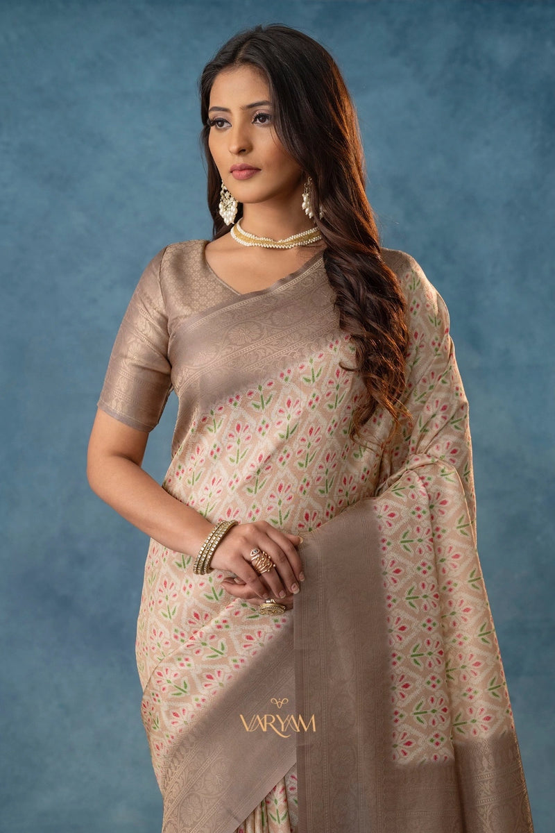 Solitaire Silk Brown Saree